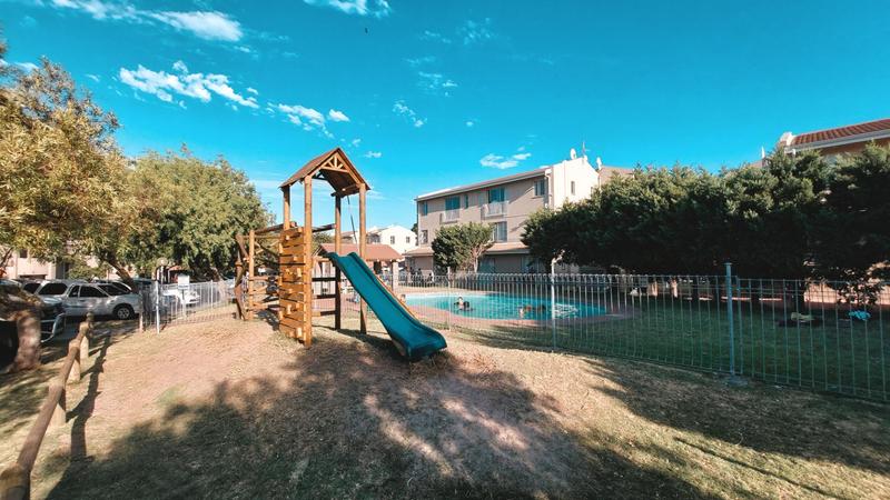 To Let 1 Bedroom Property for Rent in Oakglen Western Cape